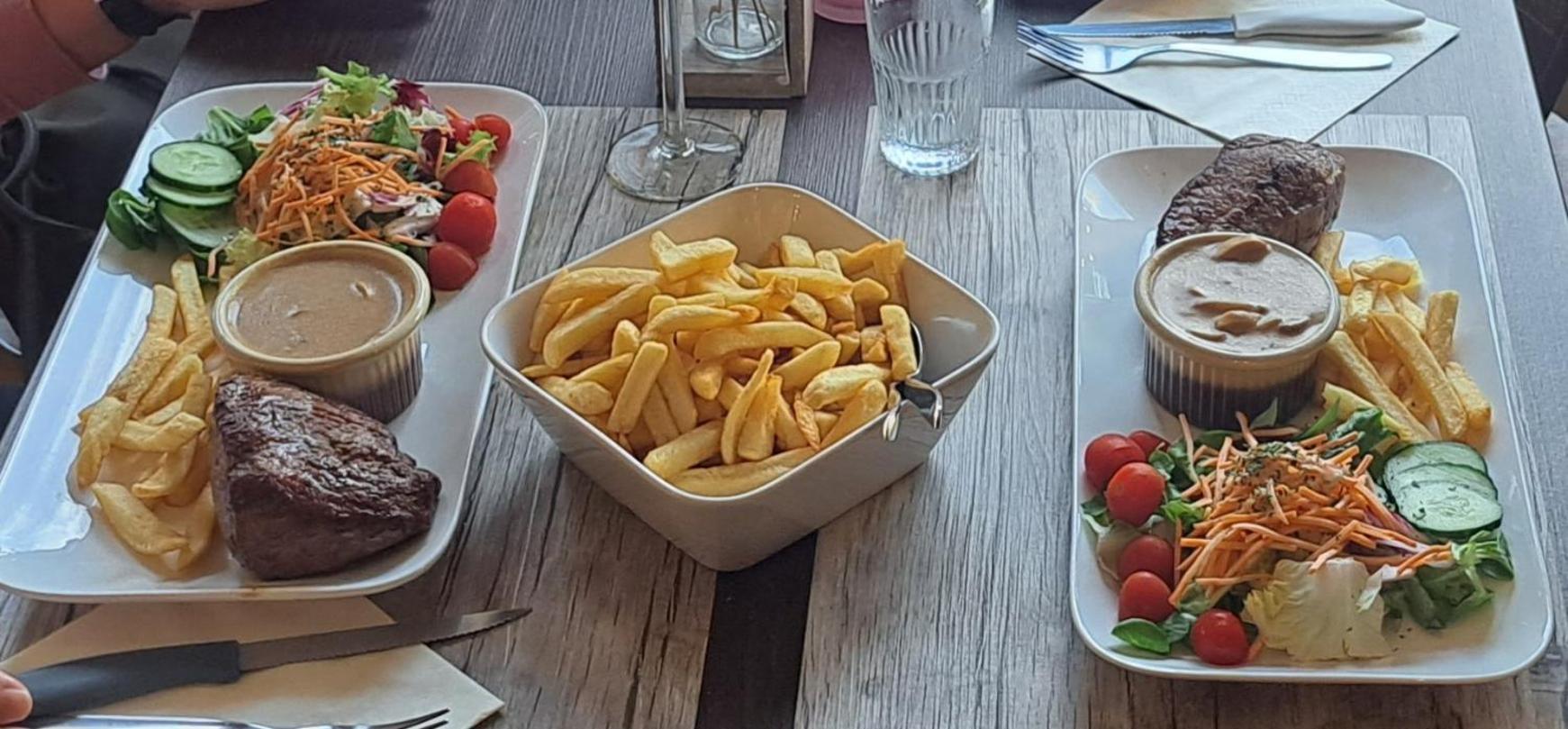 Dikke Vriend , Herberg & Taverne Chiny Bagian luar foto